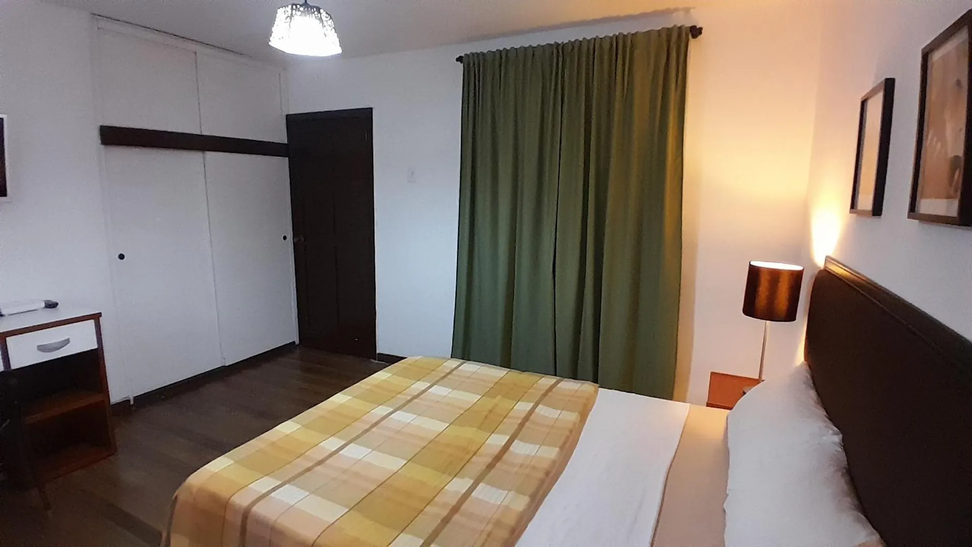 Homestay Habitacion En La Macarena-Centro Bogota